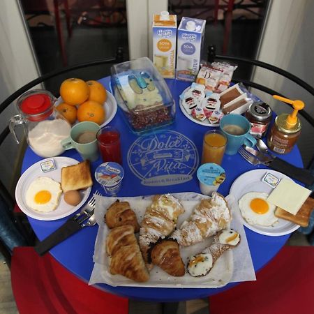 ナポリ ドルチェ ヴィータ ルームス&ブレックファースト Bed & Breakfast エクステリア 写真