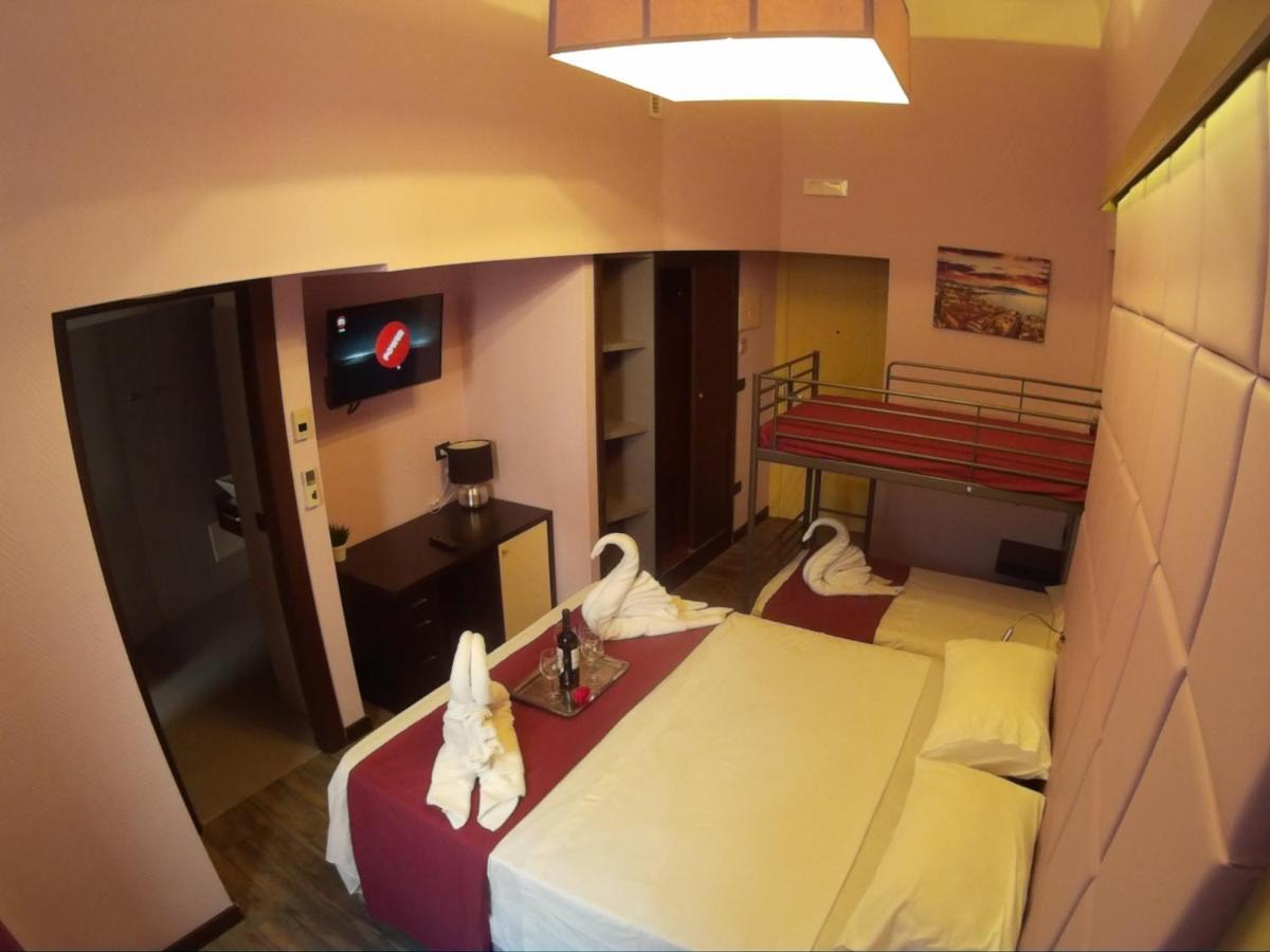 ナポリ ドルチェ ヴィータ ルームス&ブレックファースト Bed & Breakfast エクステリア 写真